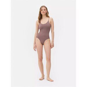 Seamless Scoop Neck Shapewear Bodysuit Color Mocha Size M 8/10‎